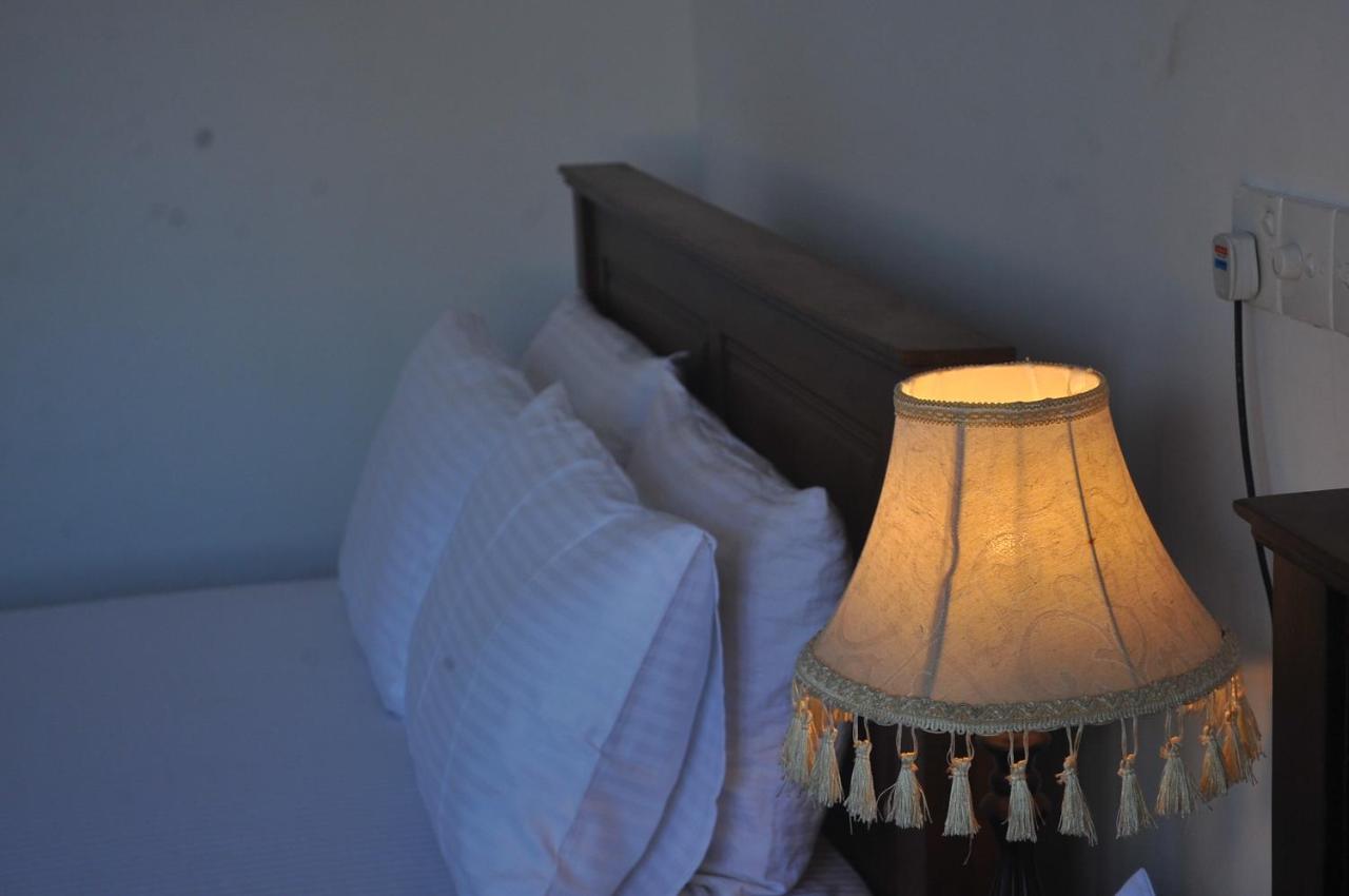 Nethum Beach House ヒッカドゥワ エクステリア 写真
