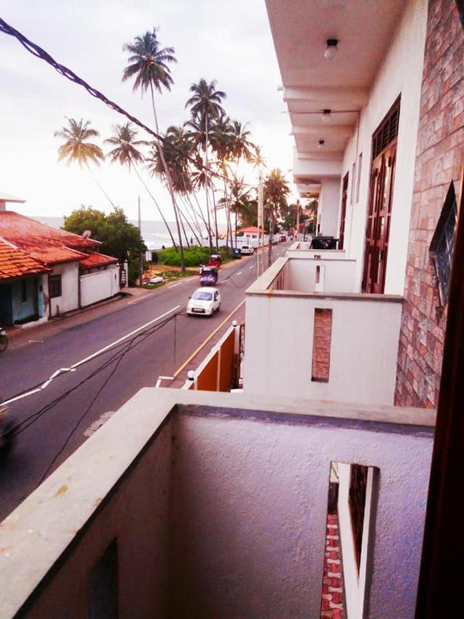 Nethum Beach House ヒッカドゥワ エクステリア 写真
